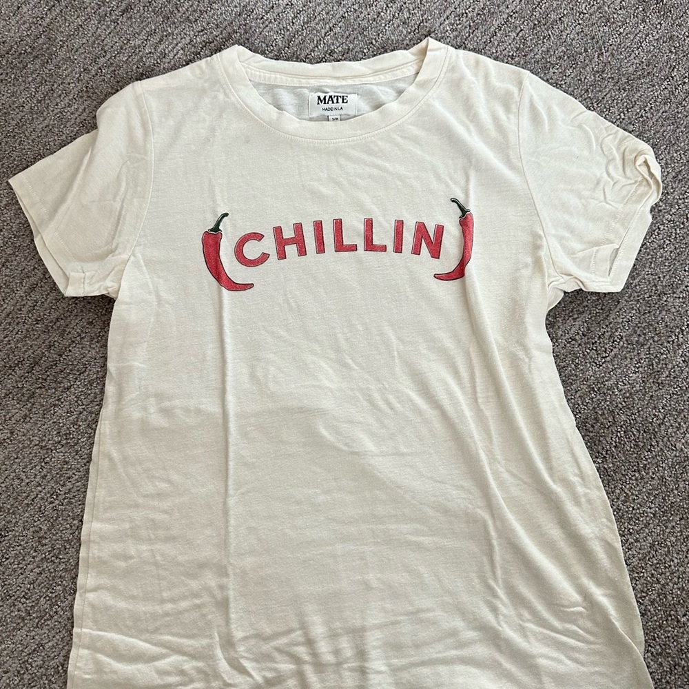 Mate the Label Chillin chili 🌶️ tee in vintage white
